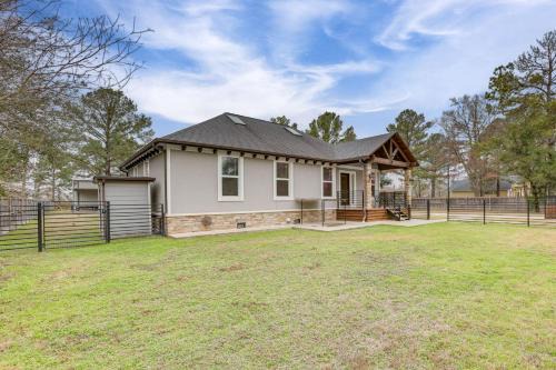 Hockley House | Pets Welcome Home with Deck and Patio in Hockley!