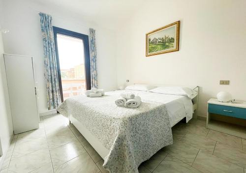 La Maddalena Apartment | PGS Immobiliare SRLS- Residenza Eleonora Bilocale terrazza e parcheggio privato La Maddalena