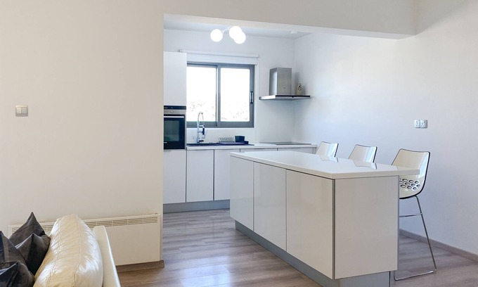 Aglantzia Apartment | Phaedrus Living City Flat Rafaella 6
