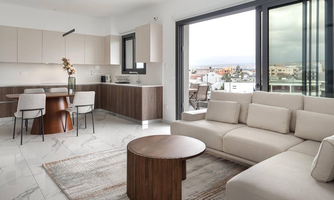 Kato Polemidia Apartment | Phaedrus Living: Limassol Opalia Residences Crystal
