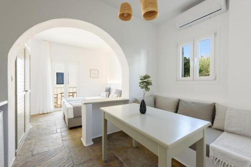 Piso Livadi Apartment | Phaedrus Living Paros Cycladic Residences 8