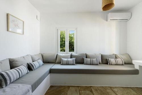 Piso Livadi Apartment | Phaedrus Living Paros Cycladic Residences 1