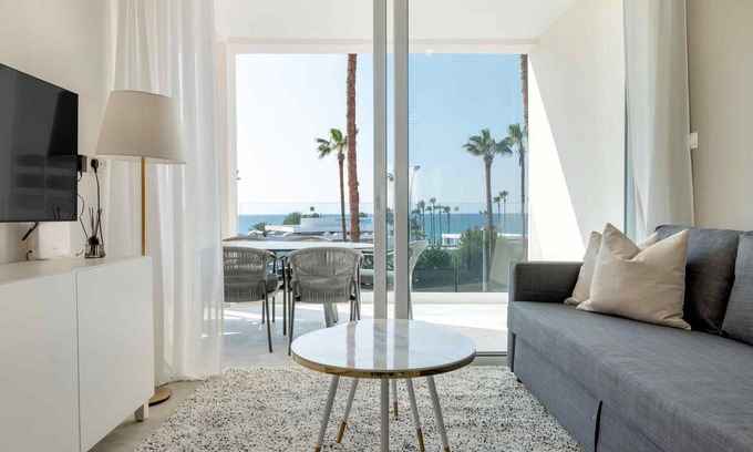Paphos Apartment | Phaedrus Living: Seaview Luxury Flat Limnaria 150