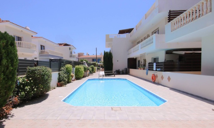 Universal Apartment | Phaedrus Living: Universal City Flat Alina