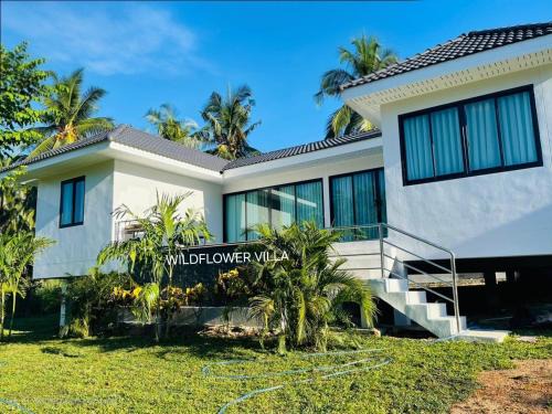 Wok Tum Apartment | Phangan chai 3 Bedroom private Villa with pool-stunning view point