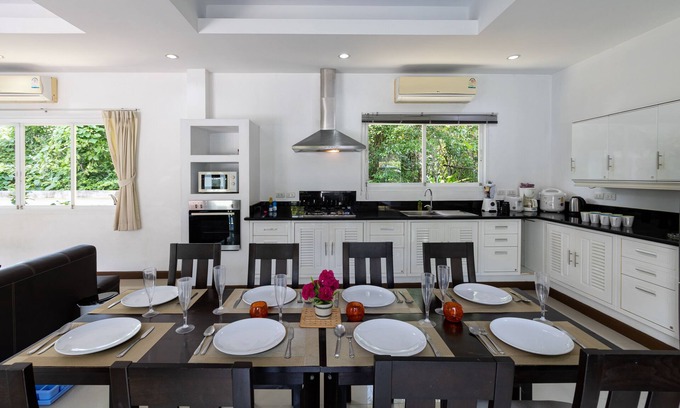 Chalong Villa | Phikun Private Pool Villa