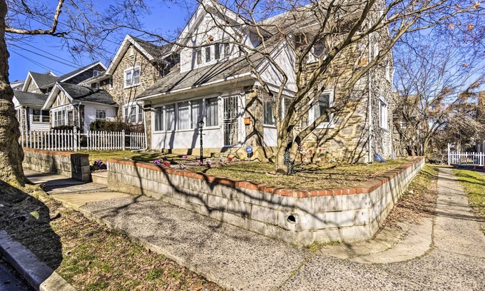 Upper Darby House | Philly Getaway in Upper Darby w/ Furnished Deck!