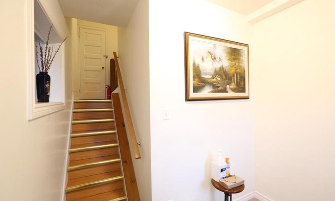 Palmerston Bed & Breakfast | Phoebe Wang