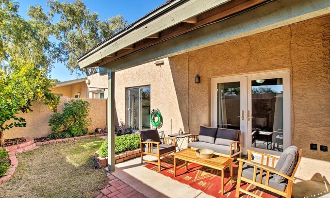 Villa Sierra Madre House | Phoenix Home Golf, Hike, and Explore Downtown!