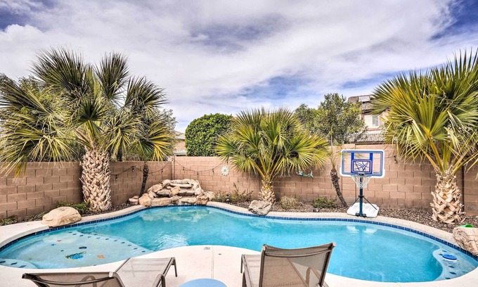 Fireside at Norterra House | Phoenix House w/ Fire Pit & Seasonal Hot Tub!