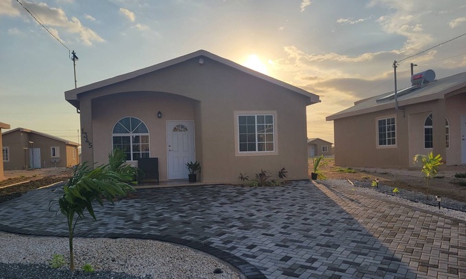 Portmore House | Phoenix park village gated community protmore