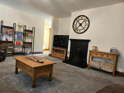 Kenmare House | Phrey's Holiday Home