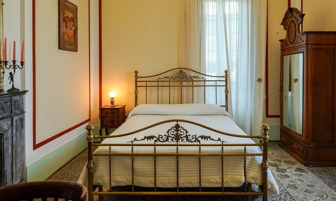 Angri Apartment | Piano delle Radici – Historic Villa with Garden