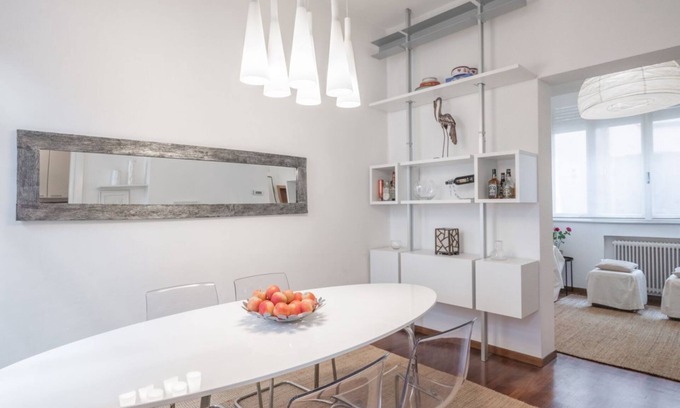 Historic Centre Apartment | Piazza delle Erbe Central Apartment