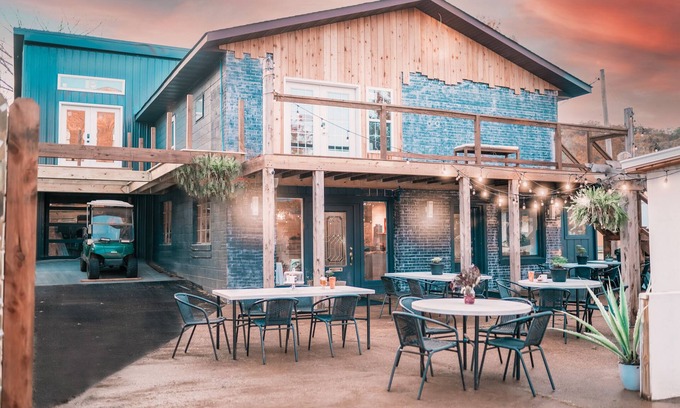Ironton Apartment | Pickleball Cafe & Micro Hotel