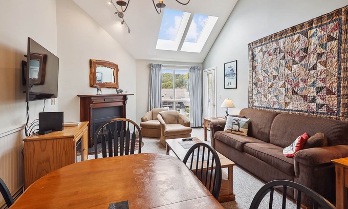Killington Condo | Pico F305 Ski right to the lifts at Pico Vaulted ceilings Light and Bright. (please note this unit has NO AIR CONDITIONING)
