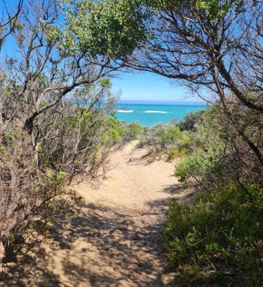 Paradise Beach House | PIECE OF PARADISE, huge 4 bedroom haven