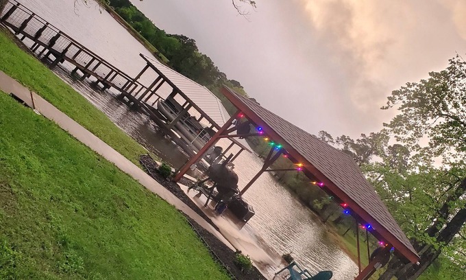 Negreet House | Piece of Paradise on the water front