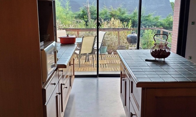 Chalonnes-sur-Loire House | Pied à terre in the heart of vineyards and natural areas between the Loire and Layon rivers.
