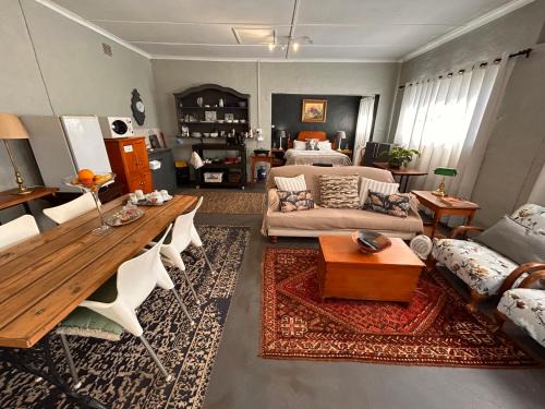 Hilton Apartment | Pied Cow Cottage