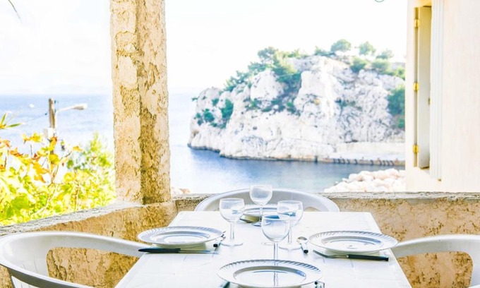 Calanque de Morgiou Apartment | Pieds dans l'eau - Terrasse vue mer 2 chambres