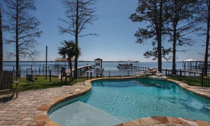 Lillian House | Pier - Pool - Pet Friendly - Waterfront - 3-bedroom house on Perdido Bay.