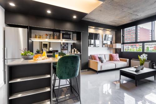 Shaughnessy Village Apartment | Pierce Boutique Apartments by Simplissimmo