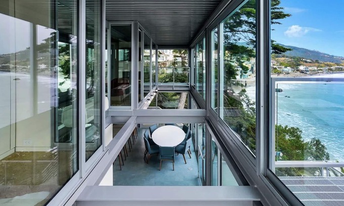 Western Malibu House | Pierre Koenig Beachfront Villa on Broad Beach!