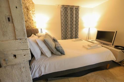 Annecy-le-Vieux Apartment | Pierres plates