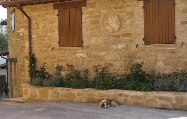 Castelraimondo House | Pietra Maula Agriturismo