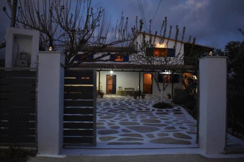 Vromonerion House | PIGADIA