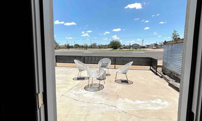 Marfa Apartment | Pik-Pak A - "Petite Pik-Pak"