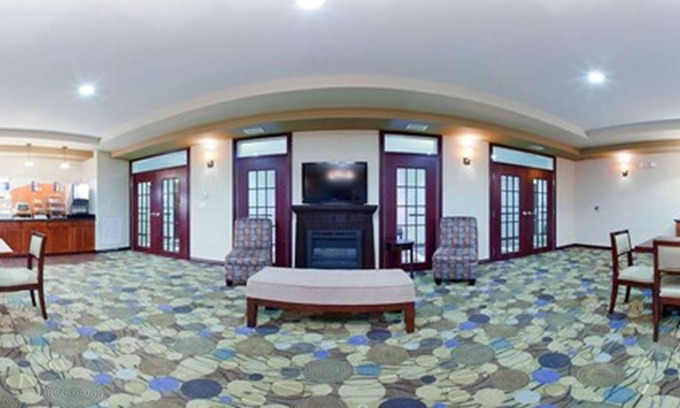 Le Roy Hotel | Pike Inn Le Roy - Bloomington Southeast Area