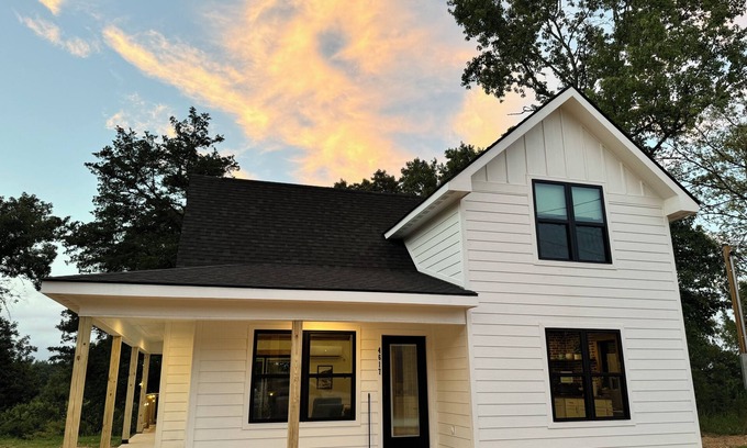 Kirby Cabin | Pike's Place, Brand New Cabin in Daisy Ark