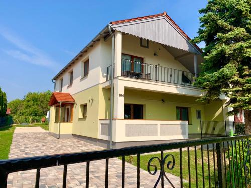 Balatonalmadi Apartment | Pine&Chill Apartments