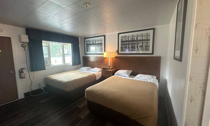 Timmins Hotel | Pine Ridge Motel