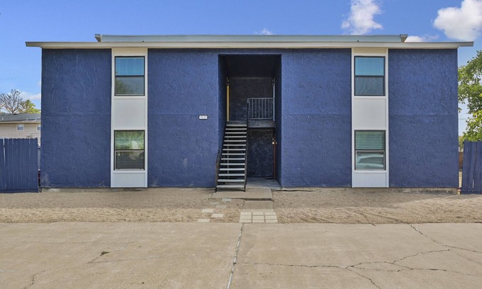 College Station Apartment | Pine Ridge sQuad - B - 2Br/1Ba, Pet Friendly & minutes from A&M!