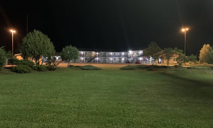 Pine River Hotel | Pine River Inn