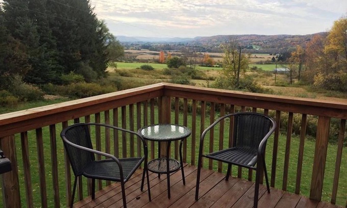 Fly Creek Apartment | Pine Row Manor Studio Apartment 5 minute drive from the cooperstown Dream Park