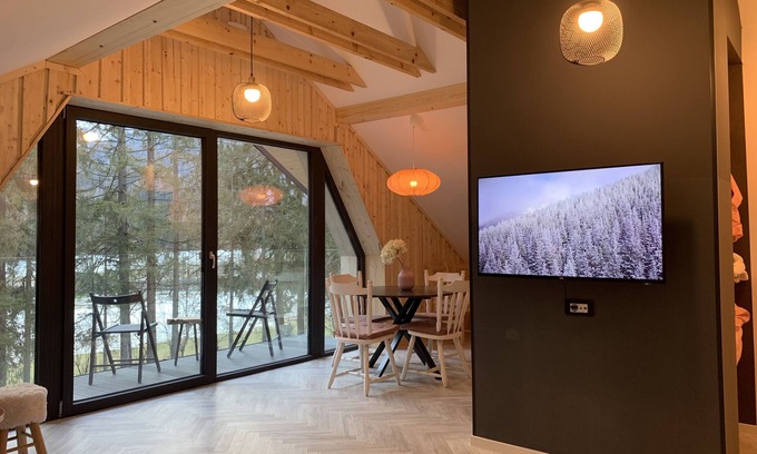 Gozd Martuljek House | Pine Tree Holiday House