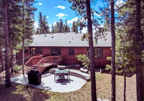 Black Hawk House | Pine Tree Lodge