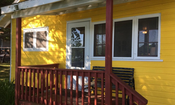 Chetek Cabin | Pine - Vintage Lakefront Cabin in NW Wisconsin