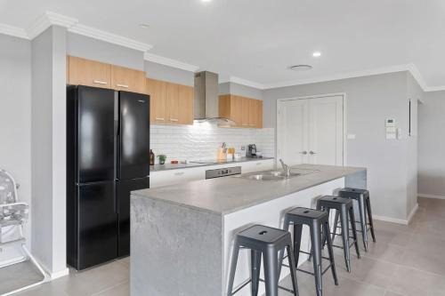 Cessnock House | Pineapple House Furry Friends Welcome