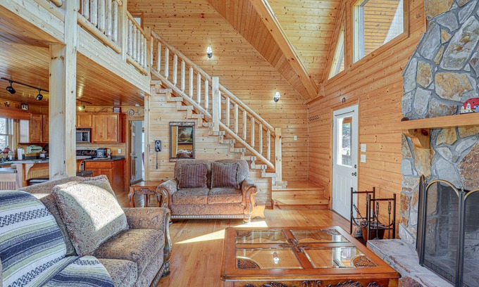 Piney Creek House | Piney Creek Home ~ 5 Mi to New River Access!