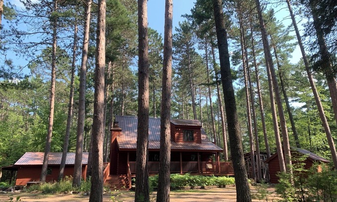Ely Cabin | PINEY WOODS RETREAT in ELY, MINNESOTA