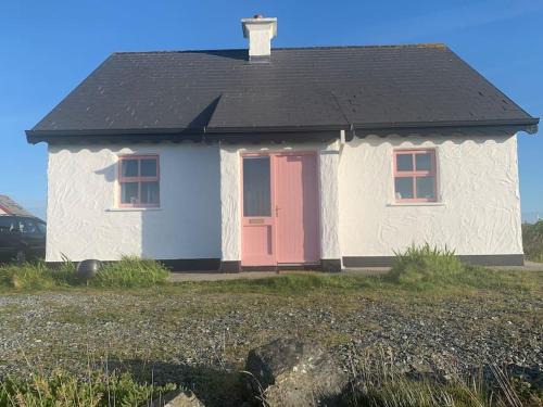 Ballyconneely House | Pink Cottage