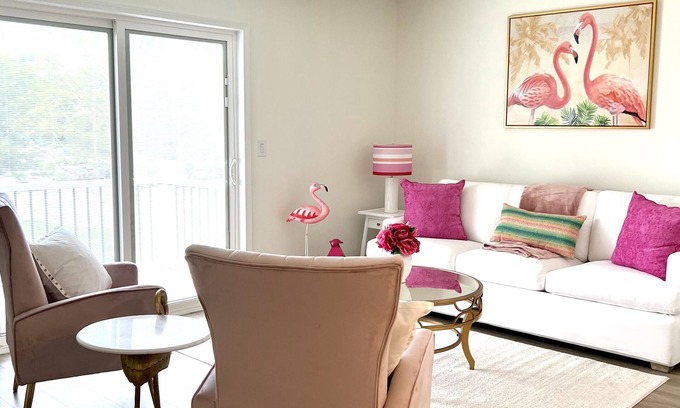 Lake Geneva Apartment | *Pink Flamingo* Downtown Lake Geneva