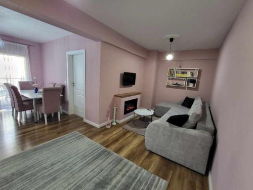Baciu Apartment | Pink Galaxy