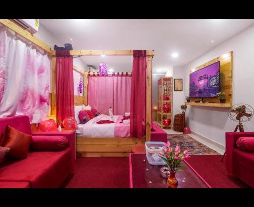 Kukatpalli House | Pink Hawk Hospitality
