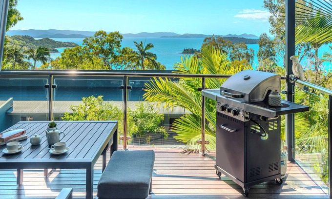 Hamilton Island Apartment | Pinnacle 3, Seaview Apartment on Hamilton Island